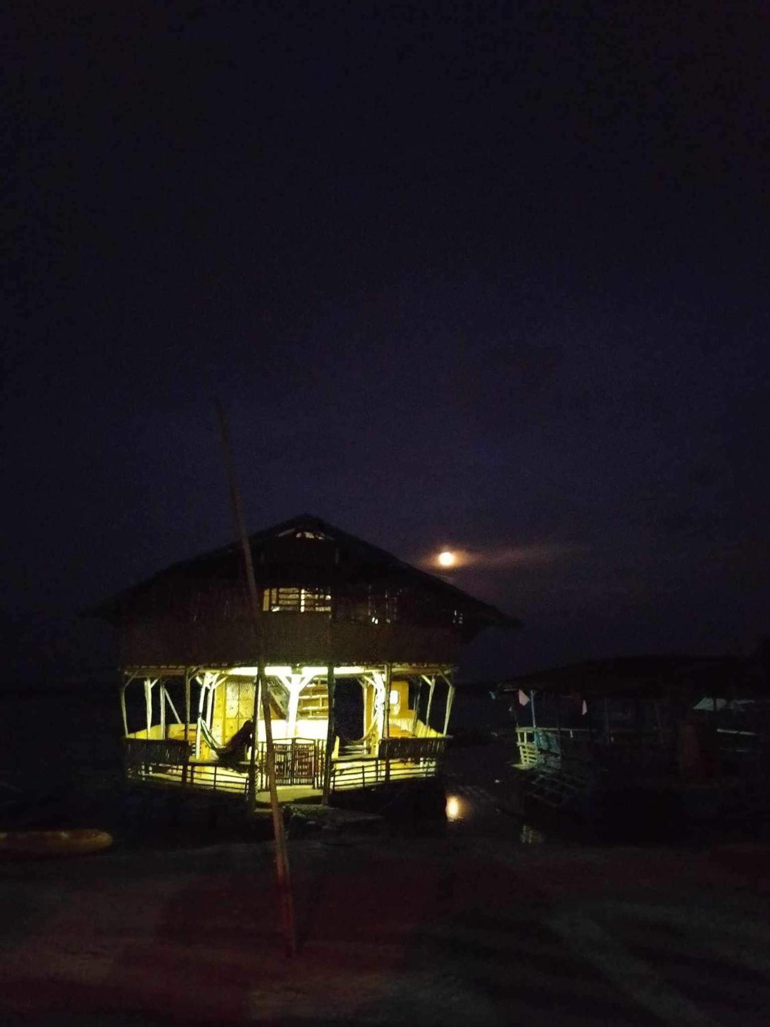 Bamboo Nest Beachfront Puerto Princesa Zewnętrze zdjęcie