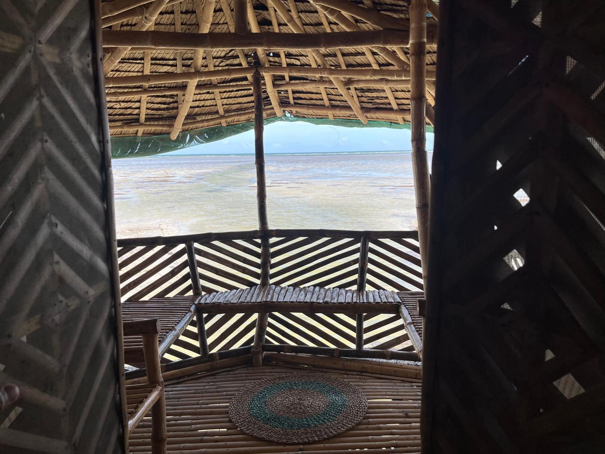 Bamboo Nest Beachfront Puerto Princesa Zewnętrze zdjęcie