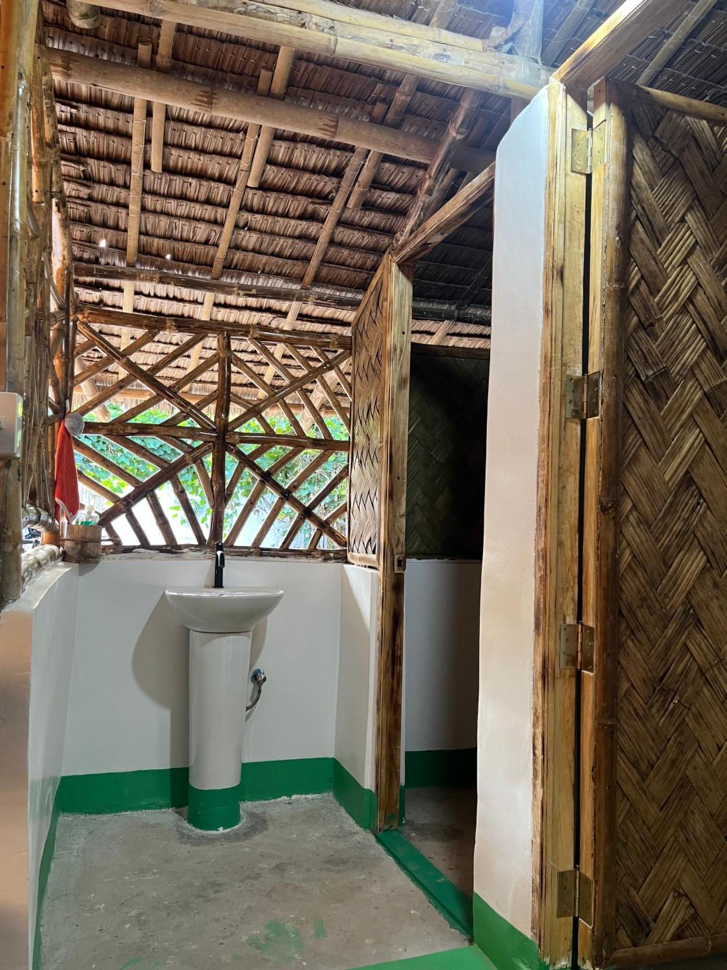 Bamboo Nest Beachfront Puerto Princesa Zewnętrze zdjęcie